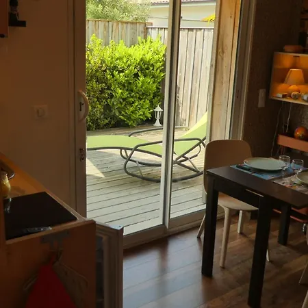Apartment T2 Au Calme Avec Terrasse Sur Le Bassin D'arcachon